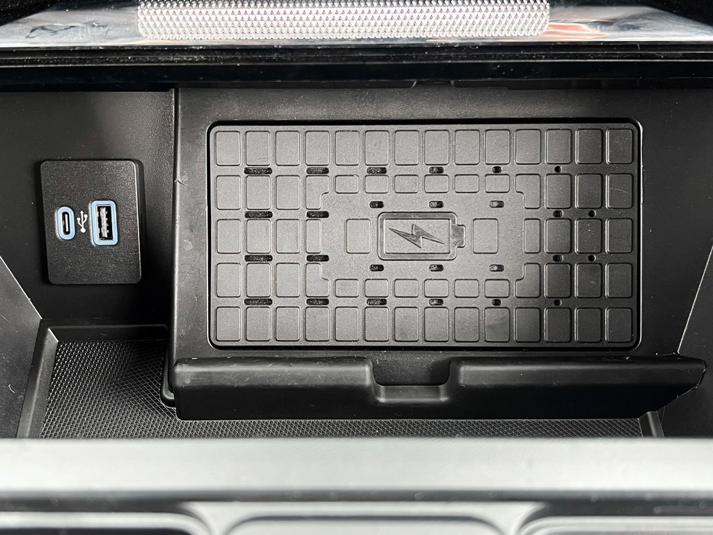 Used 2023 Ford F150 Raptor w/ Raptor Carbon Fibre Package image 25