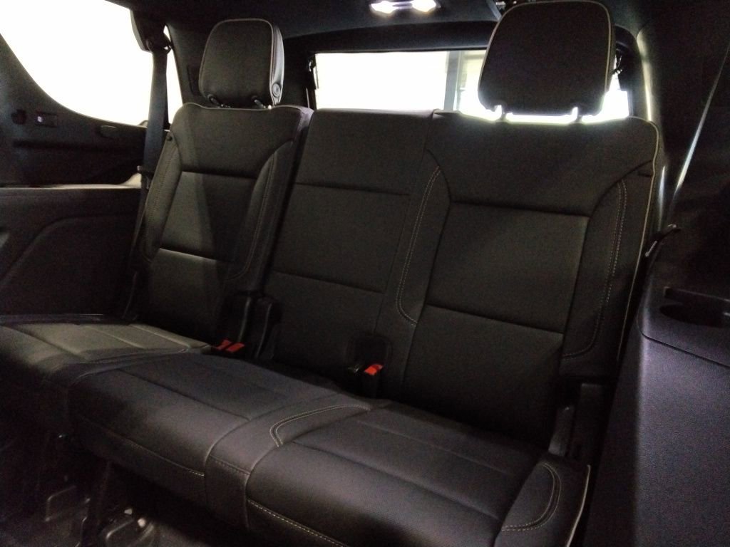 Used 2023 Chevrolet Tahoe Premier image 38