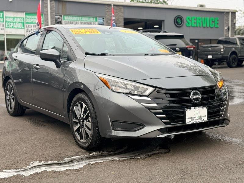 Used 2025 Nissan Versa SV FWD image 3