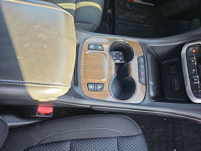 Used 2020 GMC Acadia SLE w/ Driver Convenience Package image 15