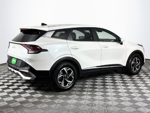 Used 2024 Kia Sportage LX FWD image 8
