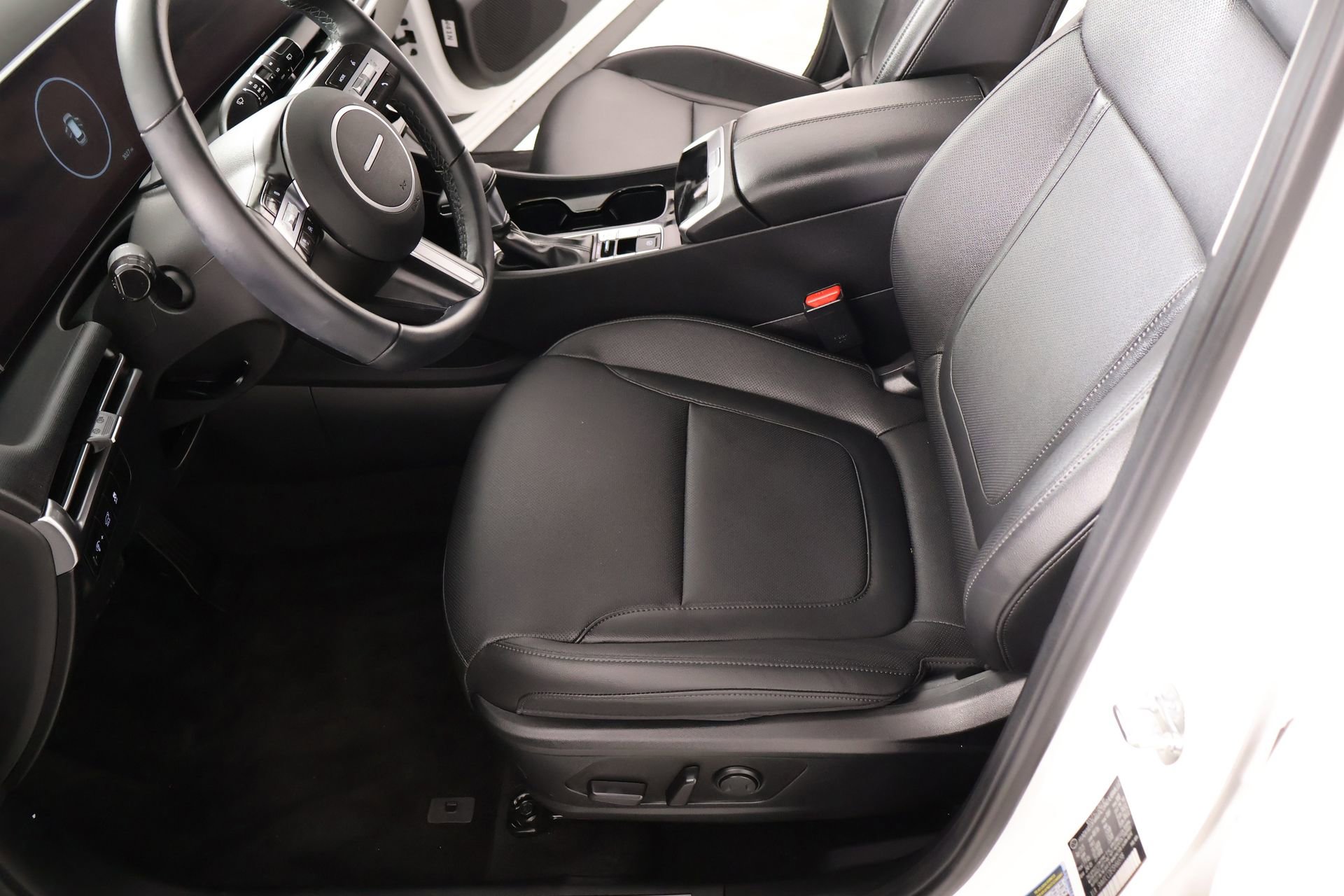 Certified 2025 Hyundai Tucson SEL image 12