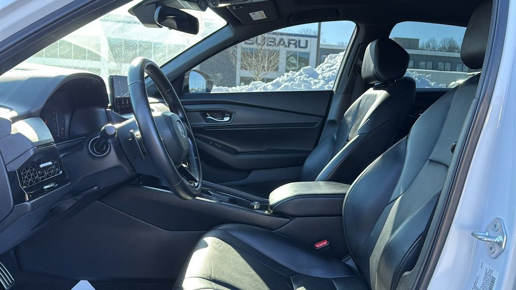 Used 2023 Honda Accord Sport image 12