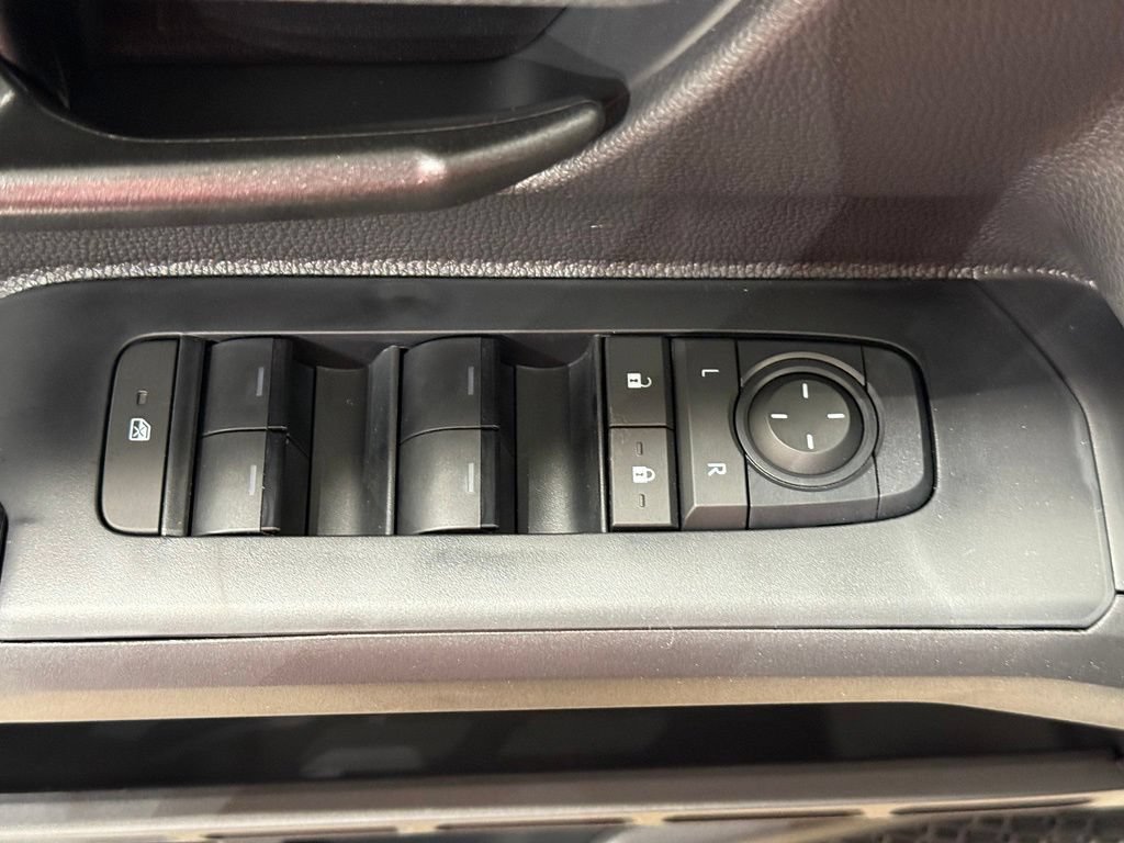 New 2026 Toyota Tacoma SR AWD/4WD image 15