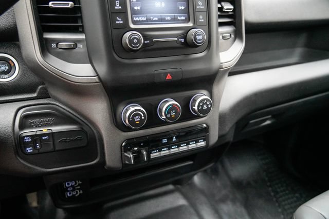 Used 2020 RAM 3500 Tradesman w/ Chrome Appearance Group AWD/4WD image 29