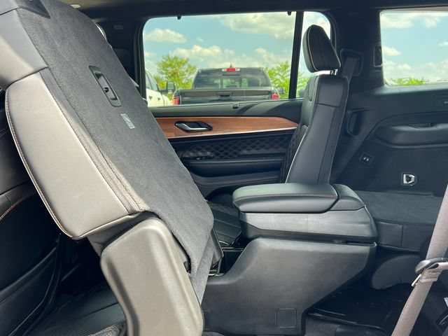 Used 2021 Jeep Grand Cherokee L Summit AWD/4WD image 6