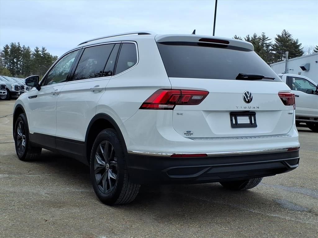 Used 2022 Volkswagen Tiguan SE w/ Panoramic Sunroof Package image 29