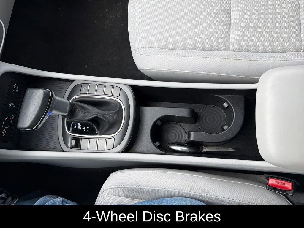 Used 2025 Hyundai Kona SEL image 22