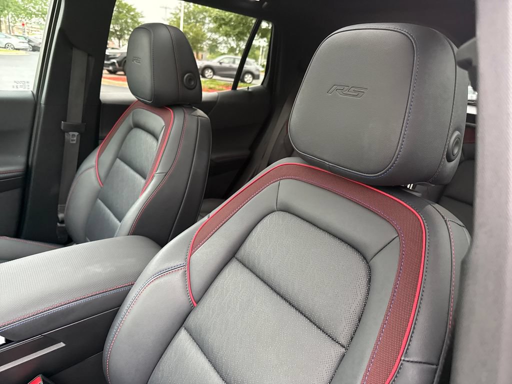 Used 2025 Chevrolet Equinox RS w/ Convenience Package III AWD/4WD image 13