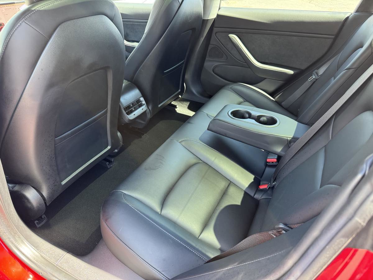 Used 2018 Tesla Model 3 Performance image 20