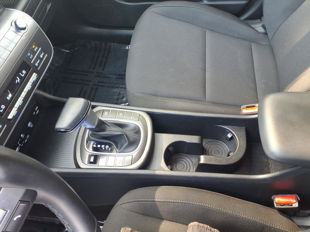 Used 2025 Hyundai Kona SEL AWD/4WD image 15