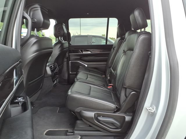 Certified 2023 Jeep Wagoneer L 4WD image 30