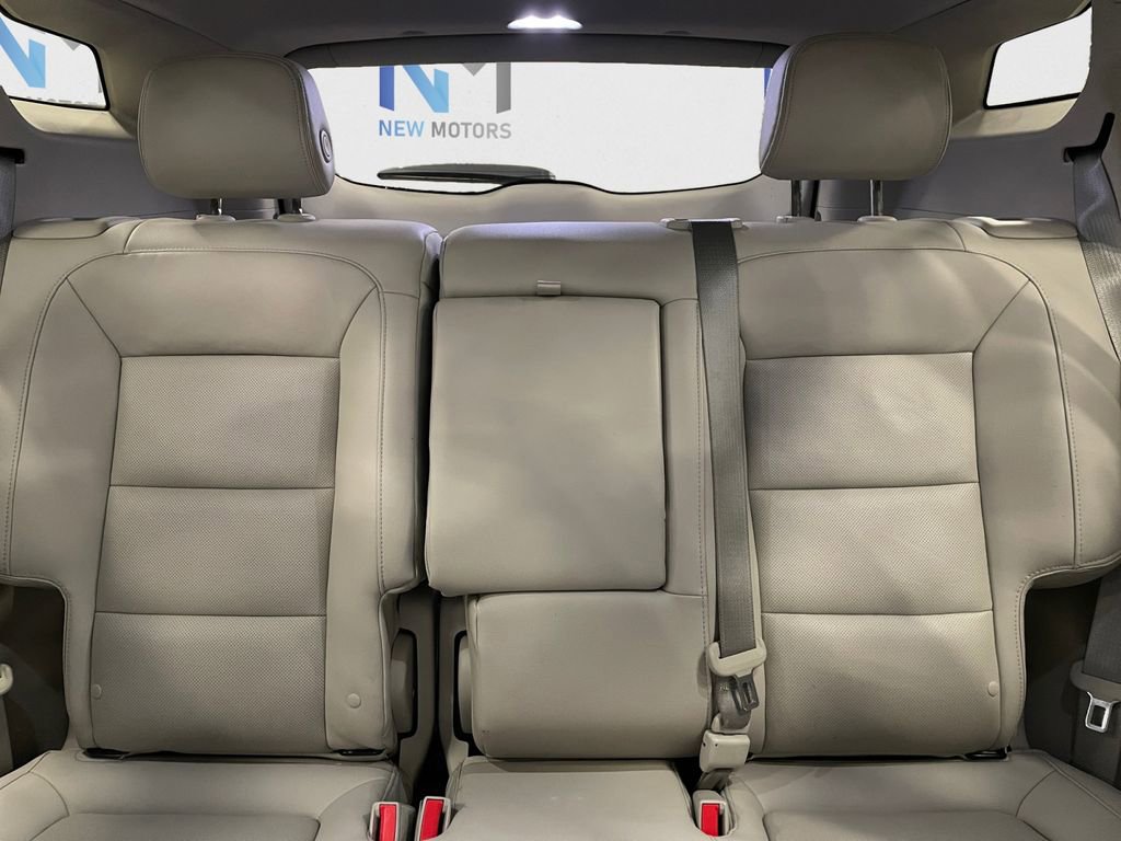 Used 2018 GMC Terrain Denali w/ Advanced Safety Package image 13