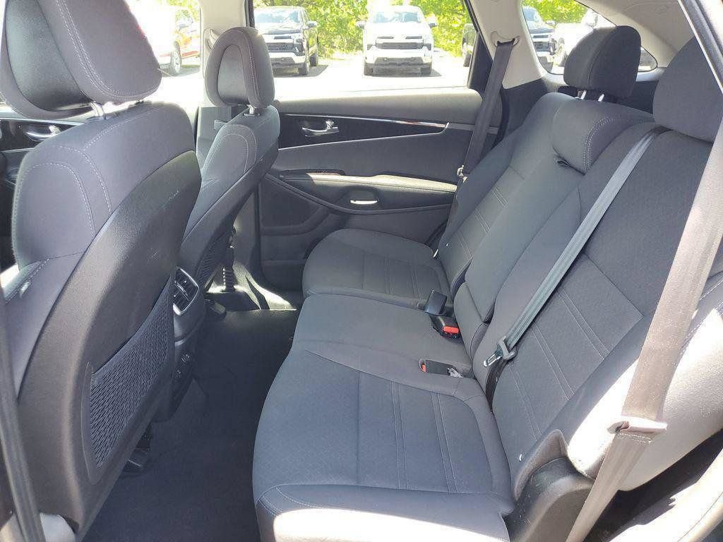Used 2016 Kia Sorento AWD image 27