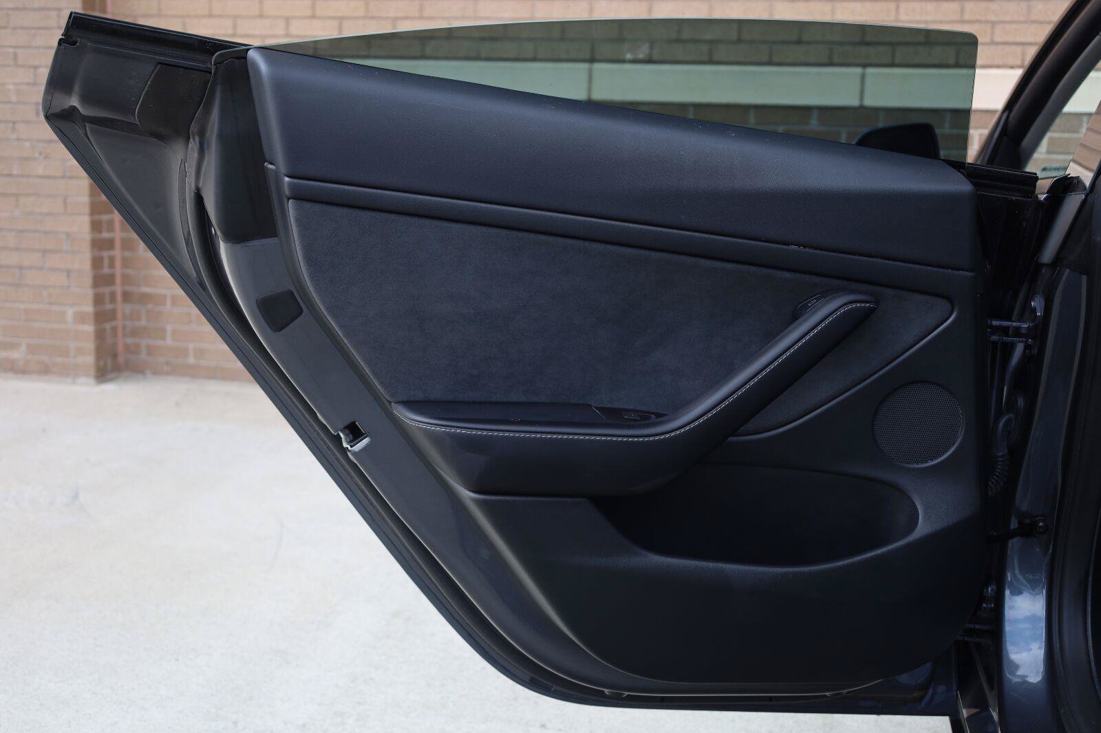 Used 2023 Tesla Model 3 Standard Range RWD image 19