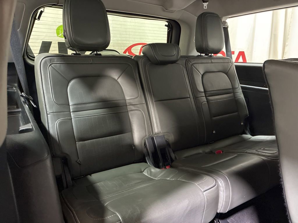 Used 2023 Lincoln Navigator L Black Label AWD/4WD image 15
