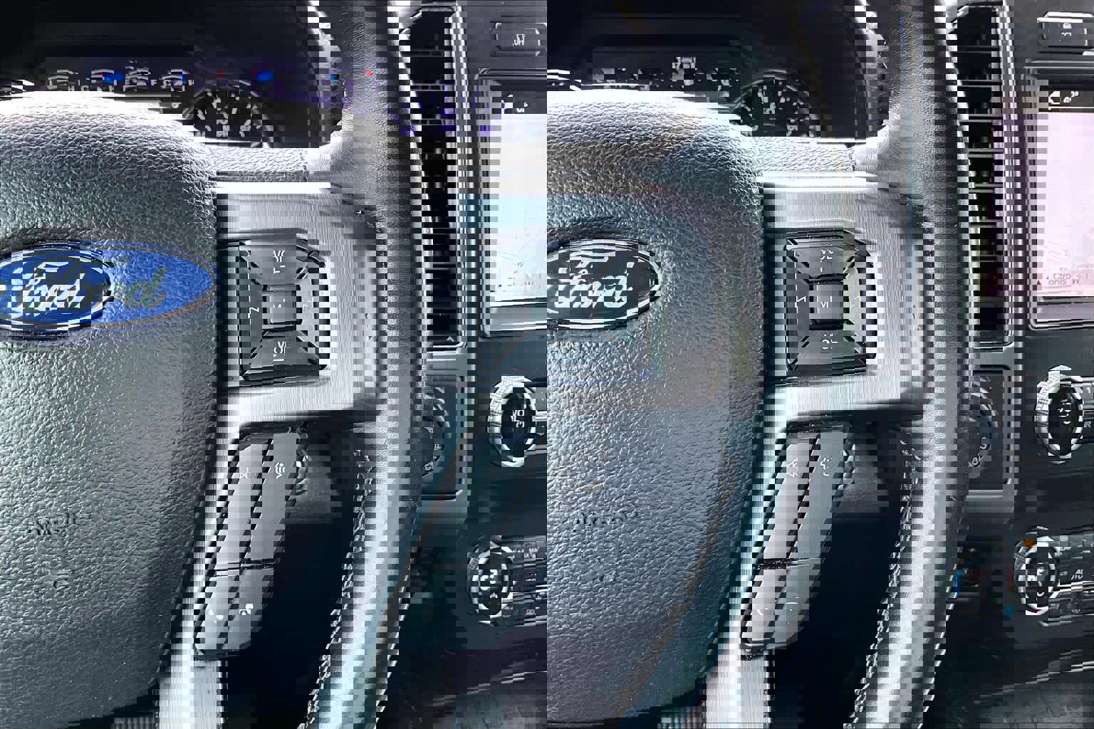 Used 2019 Ford Expedition Platinum image 24