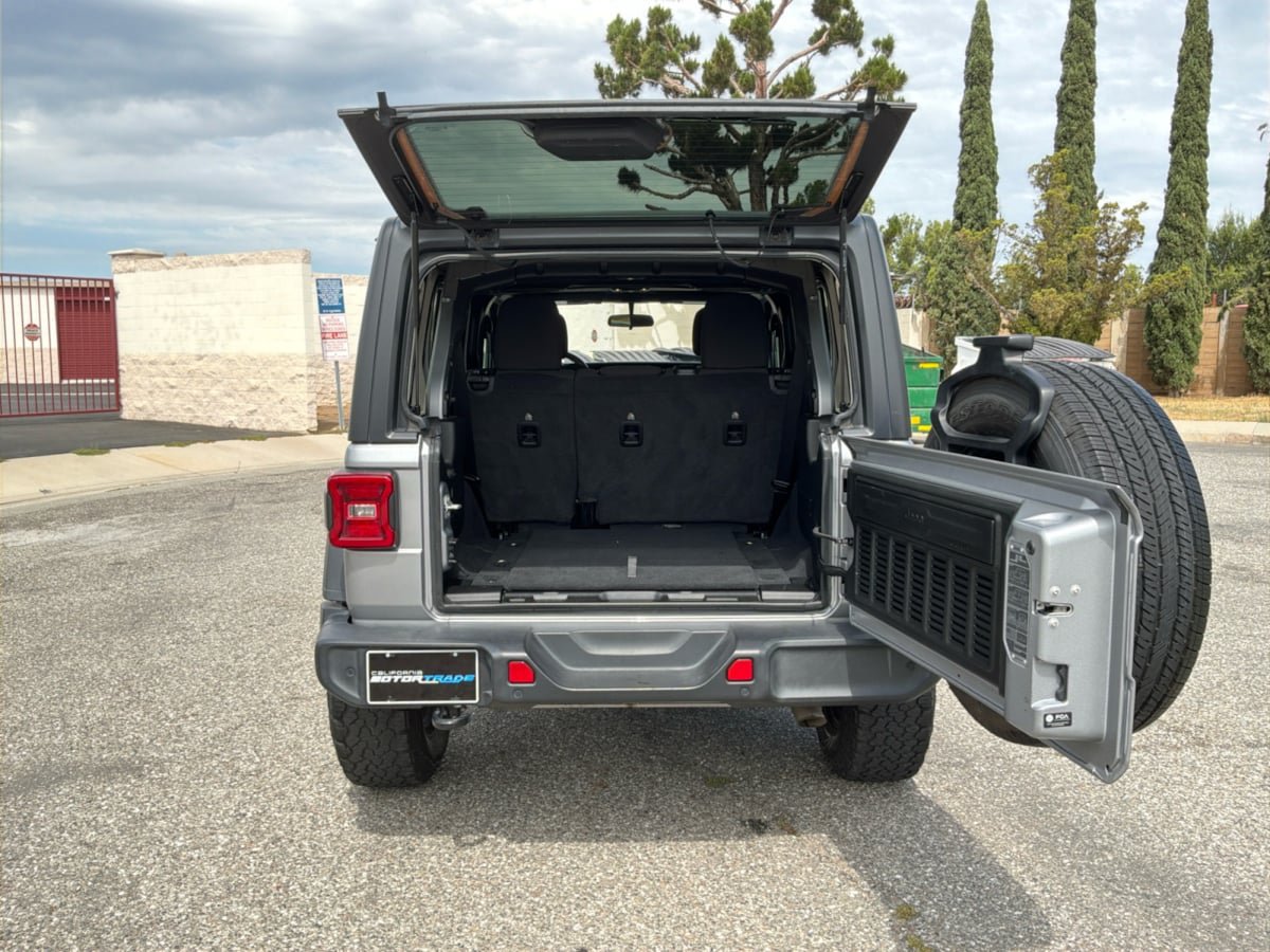 Used 2021 Jeep Wrangler Unlimited Sport AWD/4WD image 21