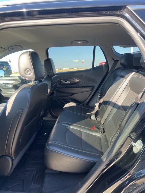 Used 2023 GMC Terrain SLT image 10