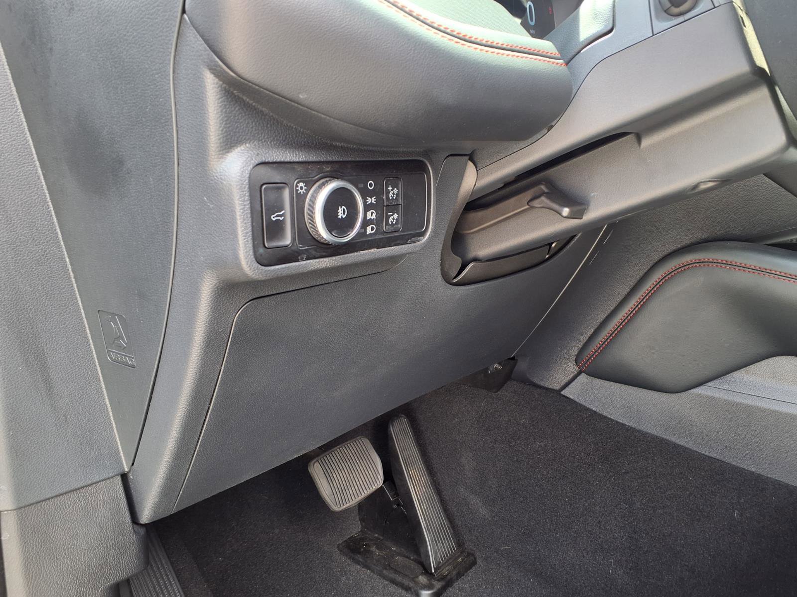 Used 2025 Ford Explorer ST-Line AWD/4WD image 14