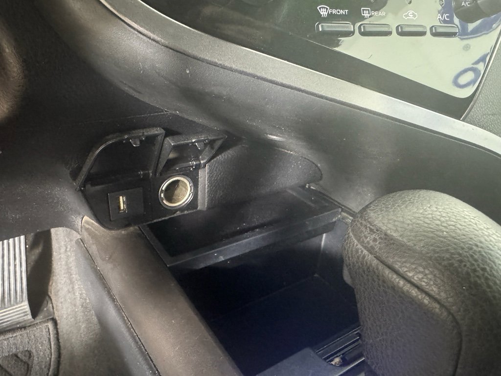 Used 2021 Toyota Camry LE image 25