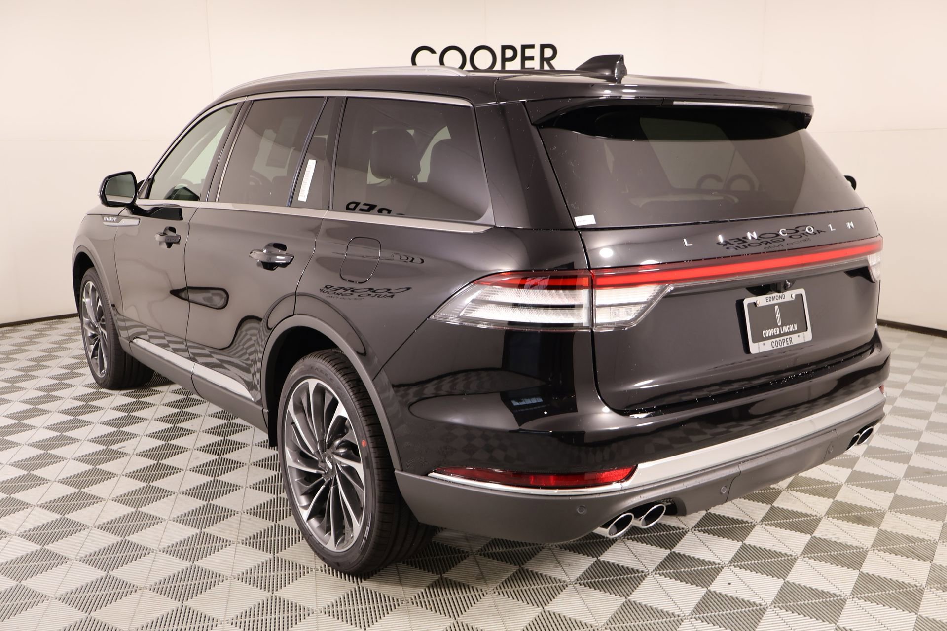 New 2026 Lincoln Aviator Reserve AWD/4WD image 24