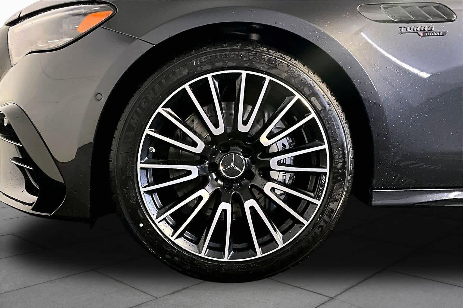 New 2026 Mercedes-Benz E 53 AMG 4MATIC Sedan image 17