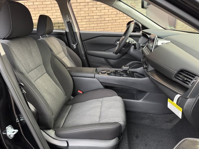 New 2026 Nissan Rogue SV w/ Cold Weather Package AWD/4WD image 6