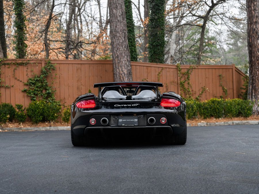 Used 2004 Porsche Carrera GT image 6