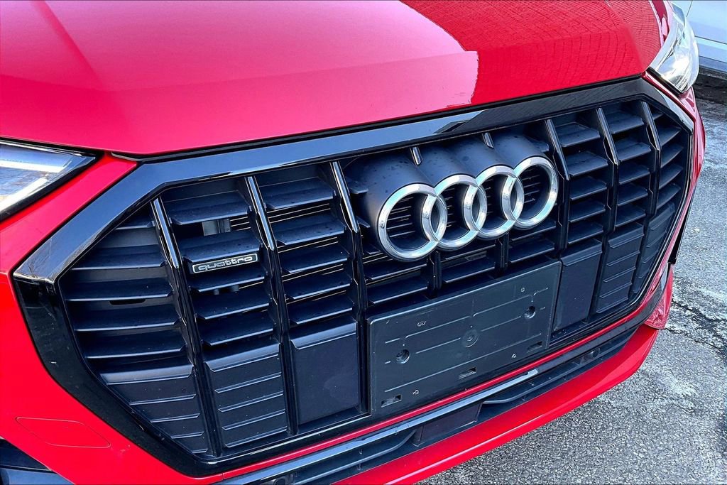 Used 2023 Audi Q3 2.0T Premium w/ Black Optic Sport Package image 33