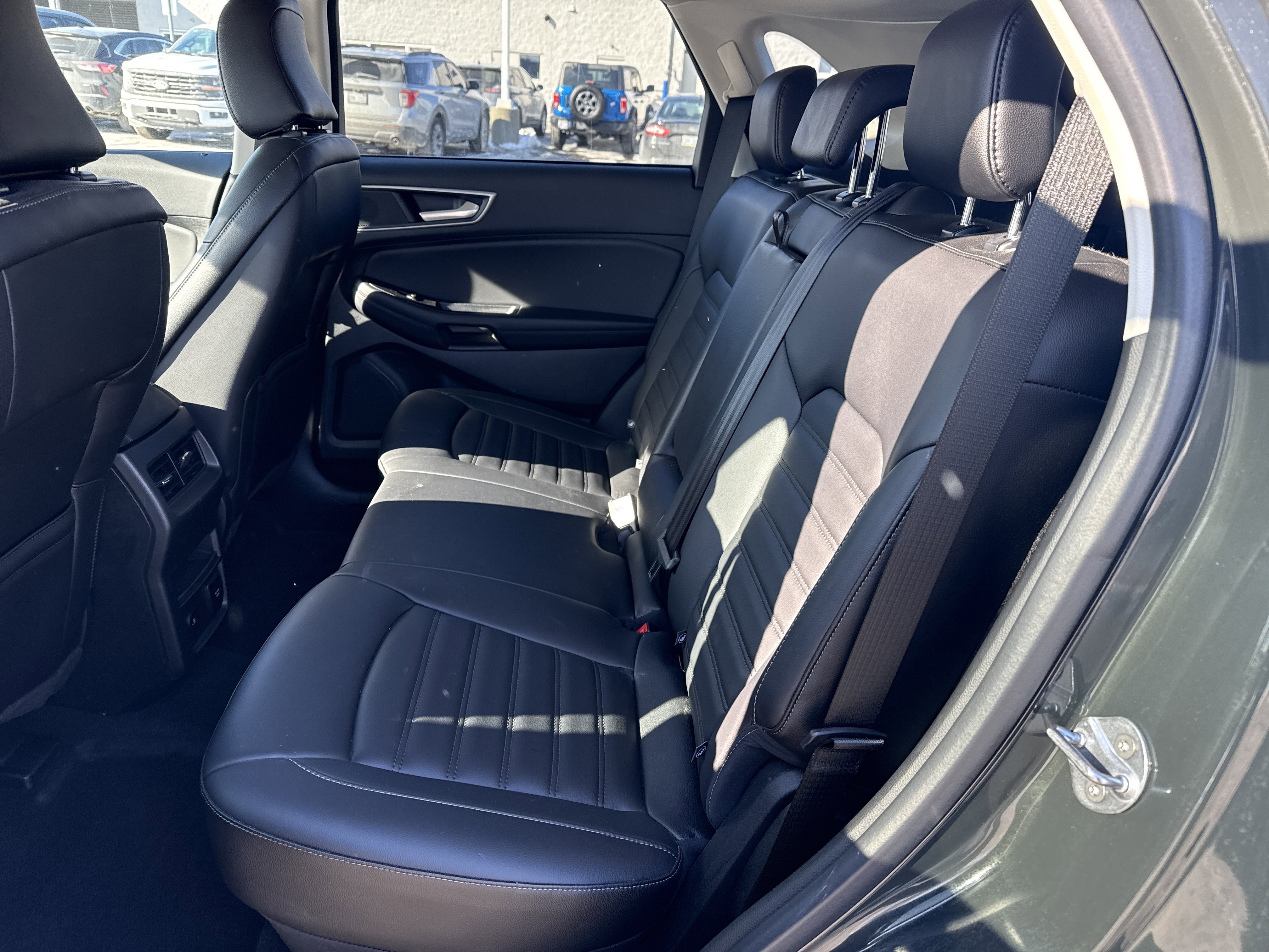 Used 2024 Ford Edge SEL w/ Convenience Package image 13