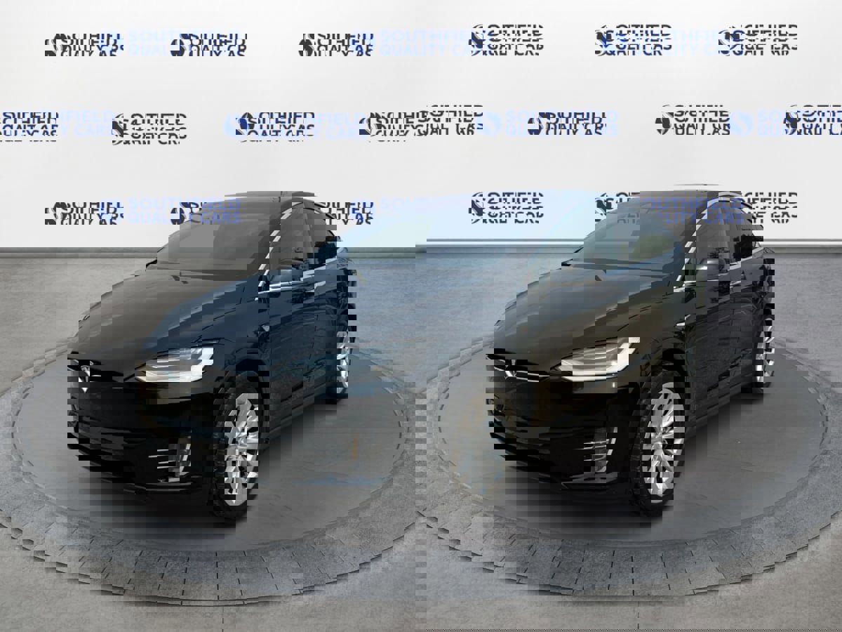 Used 2020 Tesla Model X Long Range image 2