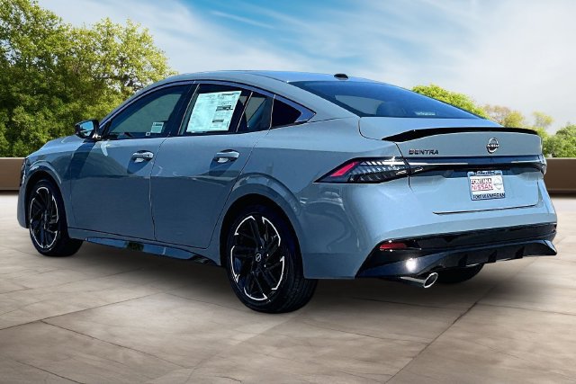 New 2027 Nissan Sentra SR w/ Floor Mat Package FWD image 3