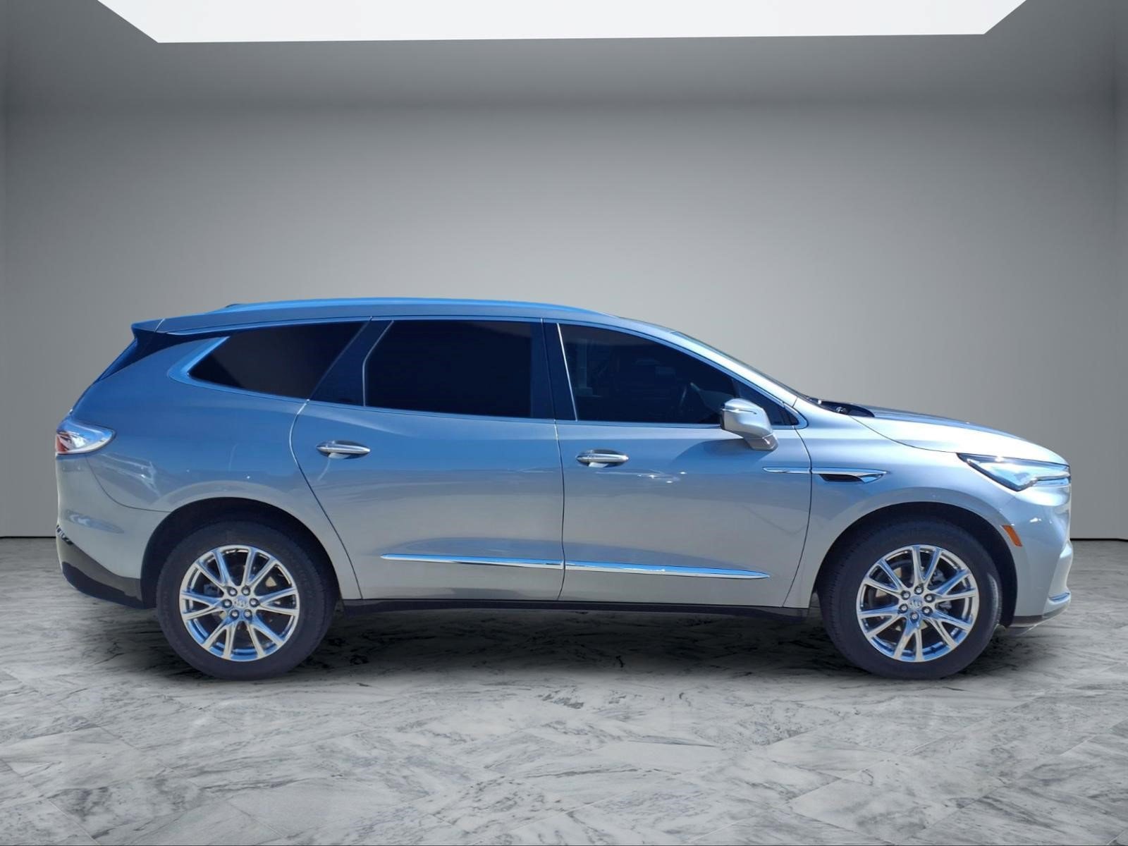 Used 2023 Buick Enclave Essence w/ Experience Buick Package FWD image 8