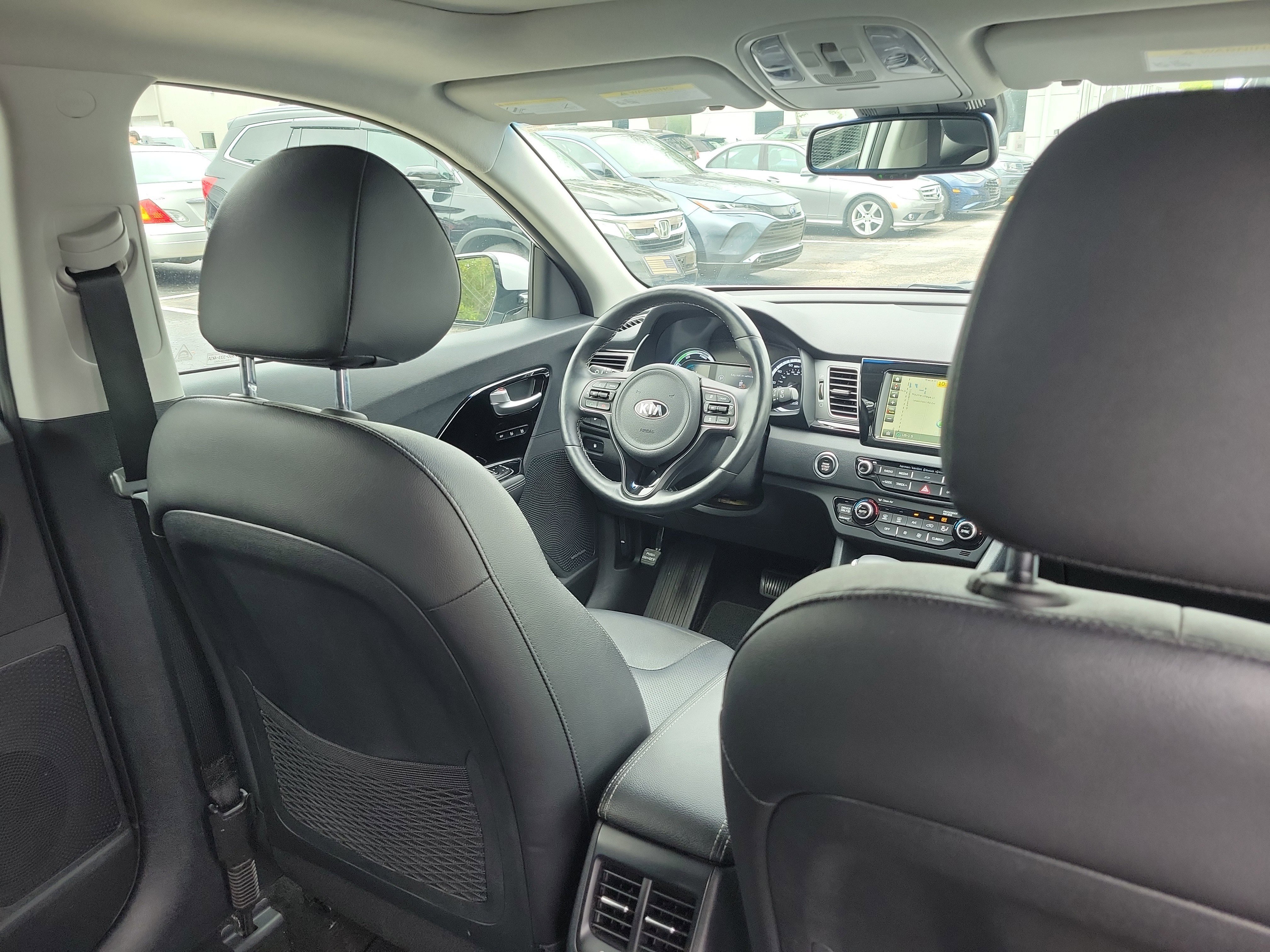 Used 2018 Kia Niro Touring FWD image 13