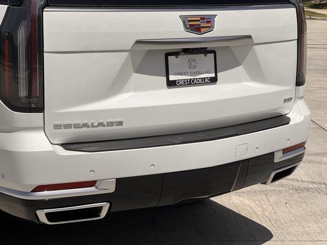 New 2025 Cadillac Escalade ESV Premium Luxury AWD/4WD image 7