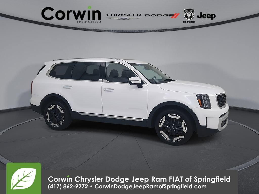 Used 2025 Kia Telluride S