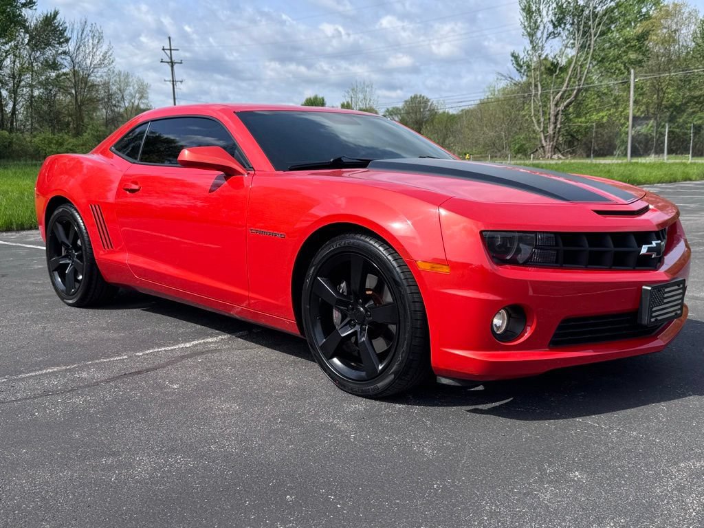 Used 2010 Chevrolet Camaro SS w/ RS Package RWD image 6
