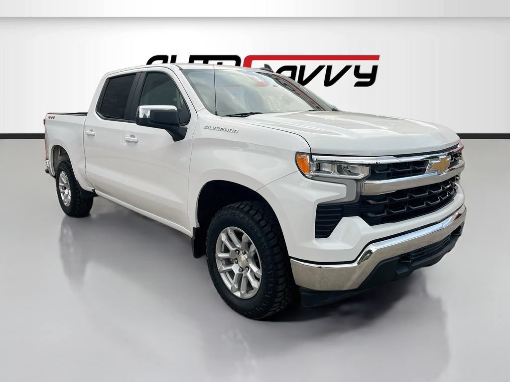 Used 2022 Chevrolet Silverado 1500 LT AWD/4WD image 1
