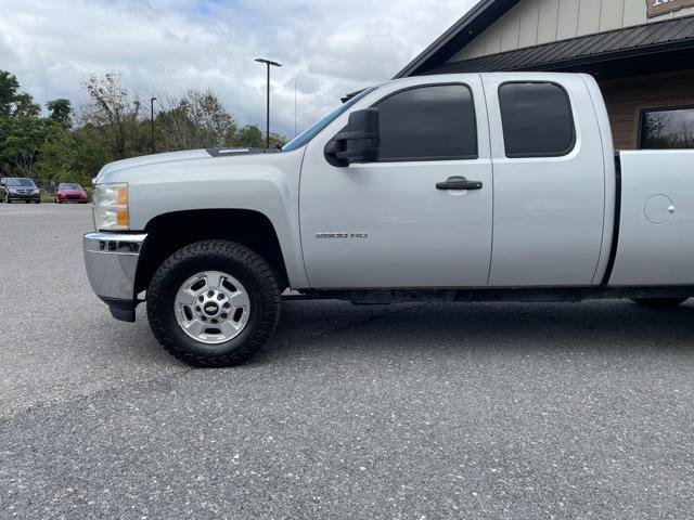 Used 2011 Chevrolet Silverado 2500 LT AWD/4WD image 2