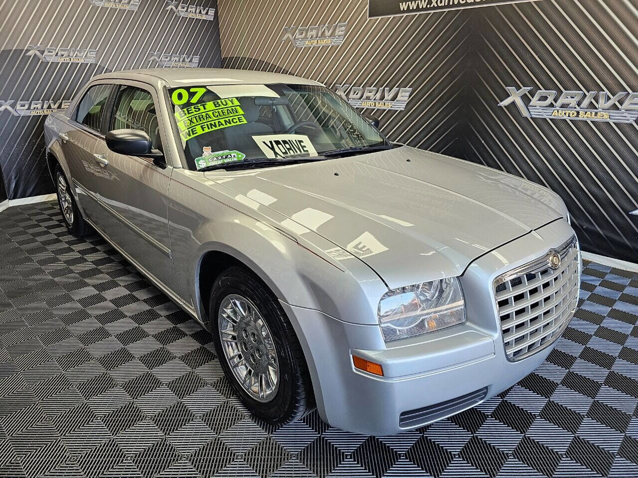 Used 2007 Chrysler 300 image 7
