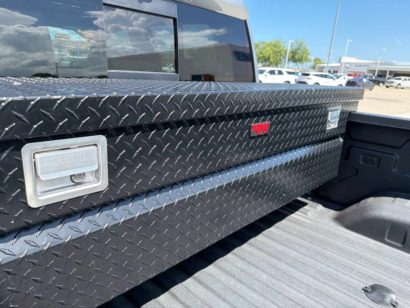 Used 2026 Chevrolet Silverado 2500 High Country w/ High Country Premium Package AWD/4WD image 18