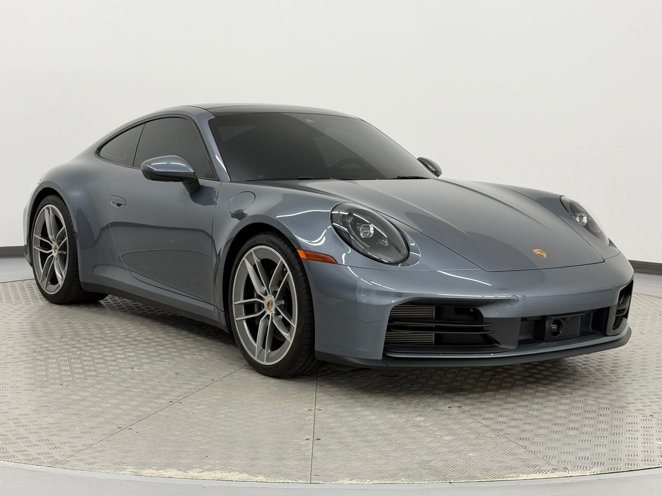 Certified 2025 Porsche 911 Carrera RWD image 7