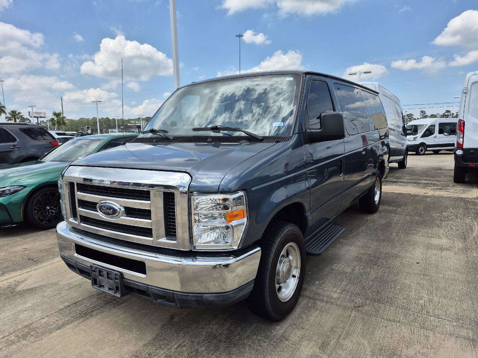Used 2012 Ford E-150 and Econoline 150 Wagon w/ XLT Premium Pkg RWD image 1