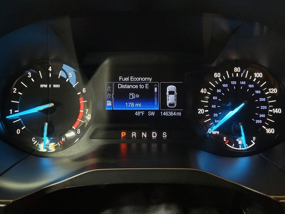 Used 2016 Ford Edge SE image 23