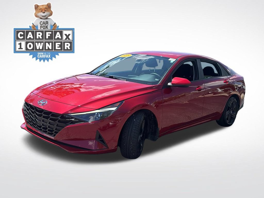 Used 2023 Hyundai Elantra SEL FWD video 3