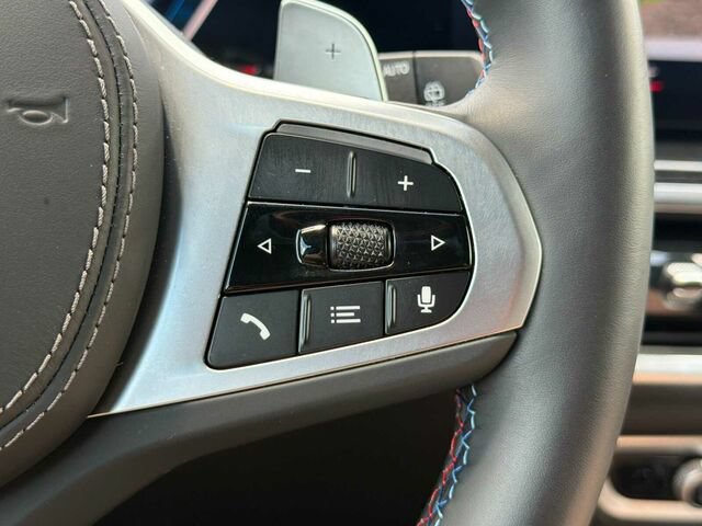 Used 2025 BMW X5 M60i AWD/4WD image 31