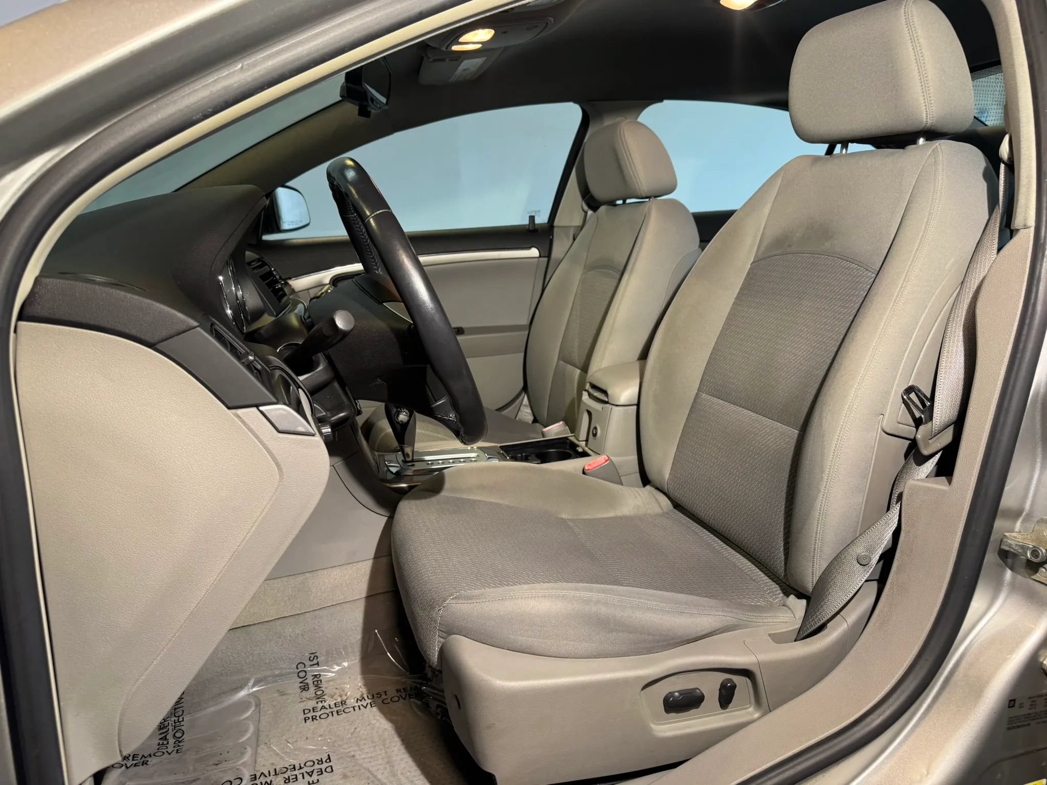 Used 2008 Saturn Aura XE w/ Preferred Package FWD image 8