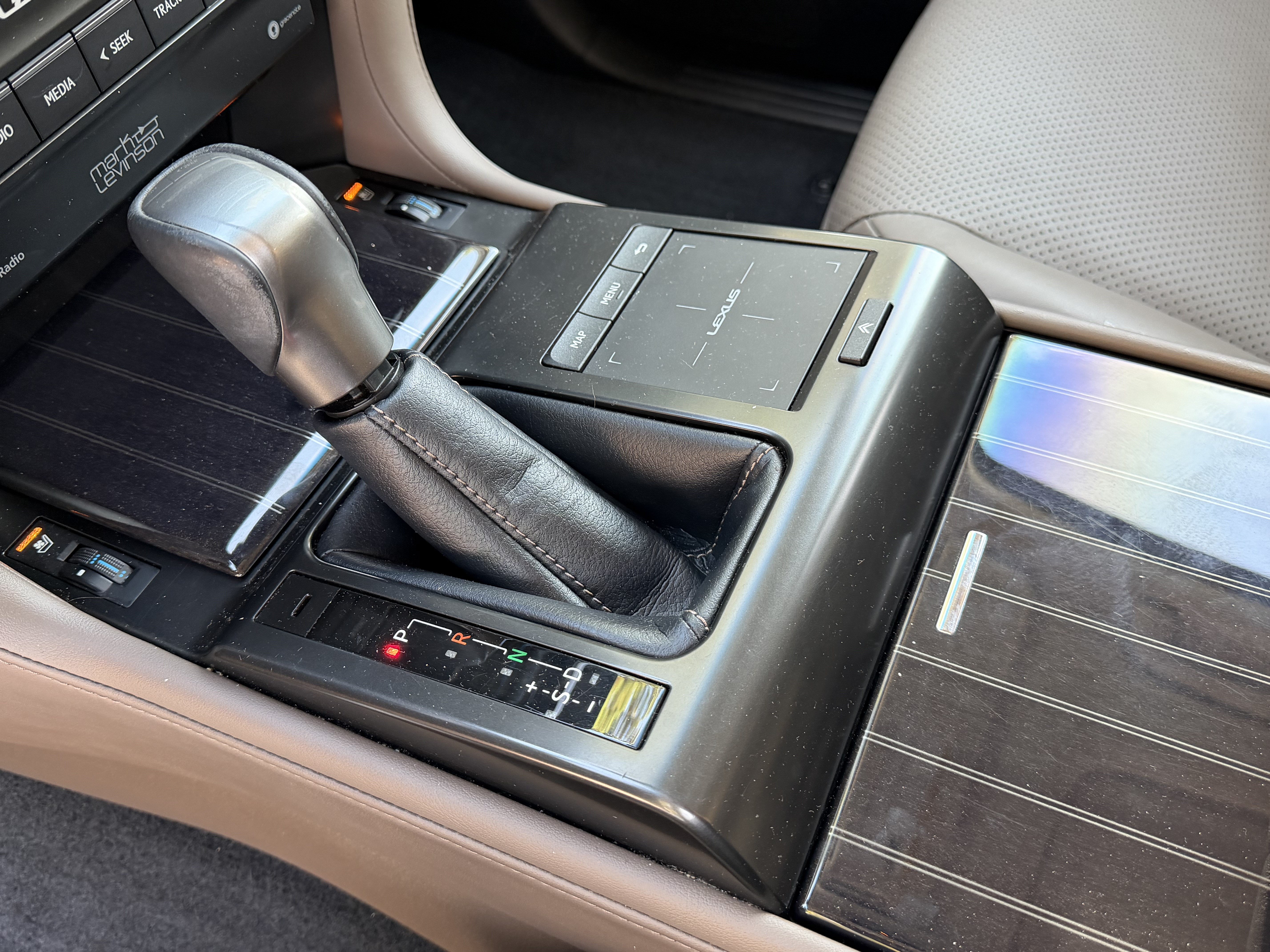 Certified 2023 Lexus GX 460 Luxury w/ Accessory Package AWD/4WD image 65