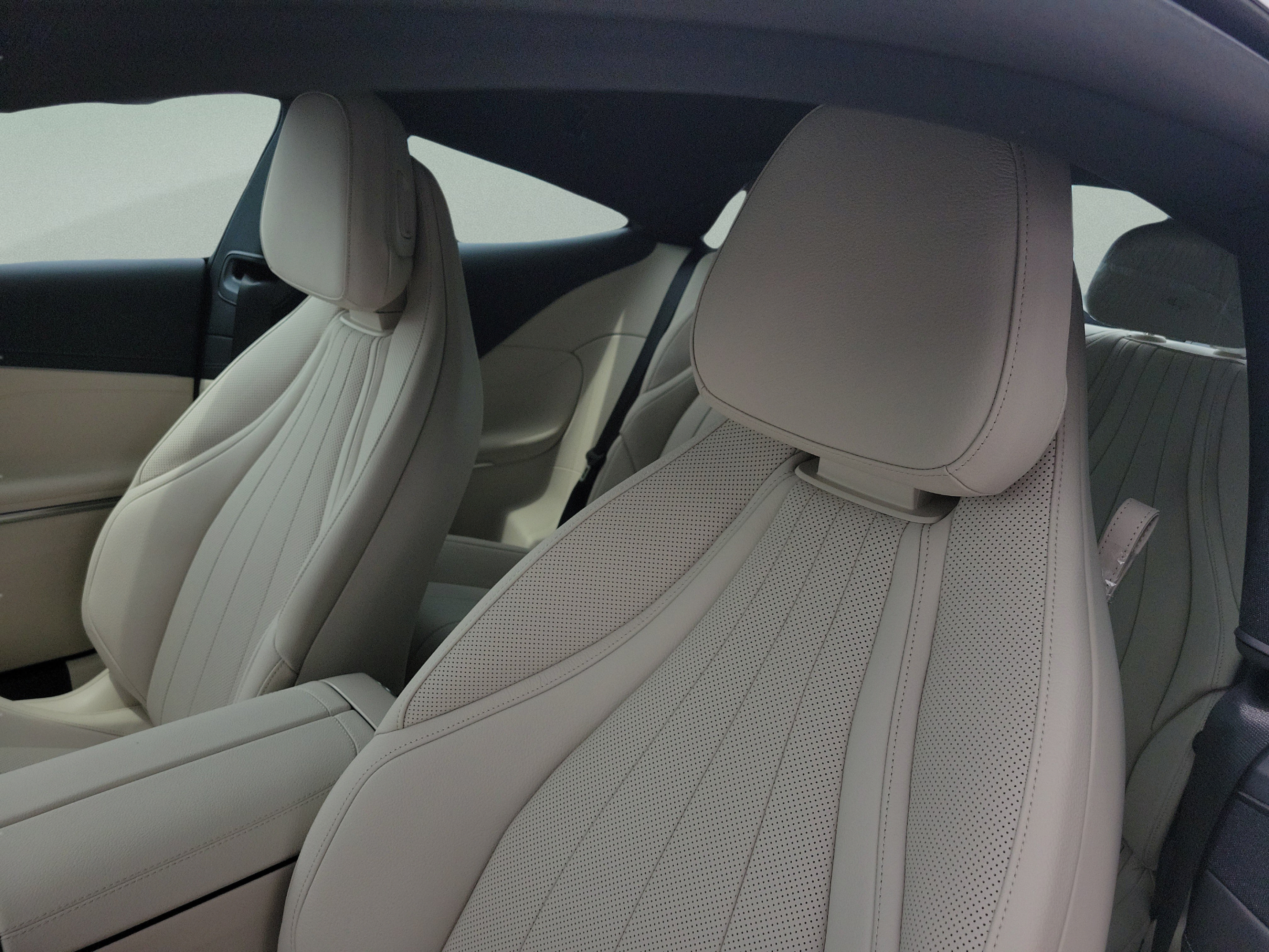 New 2026 Mercedes-Benz CLE 450 4MATIC Coupe image 9